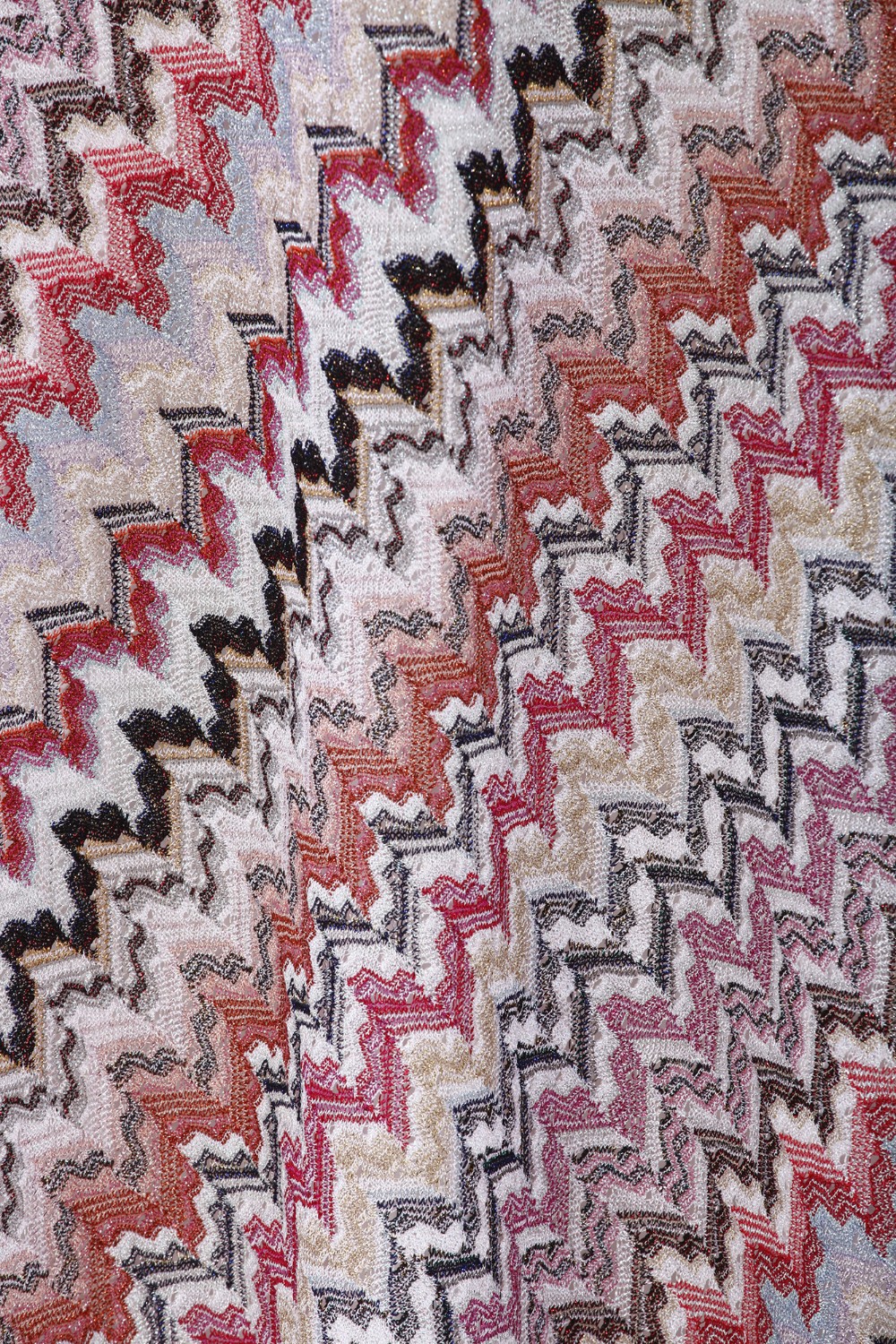 shop MISSONI  Abito: Missoni abito lungo in misto viscosa patchwork con lurex.
Scollatura asimmetrica.
Applicazione di paillettes.
Motivo zig zag.
Composizione: 84% Viscosa, 16% Fibra Metallizzata. 
Made in Italia.. DS24SG00 BR00UX-SM975 number 4276959
